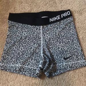 Nike Pro